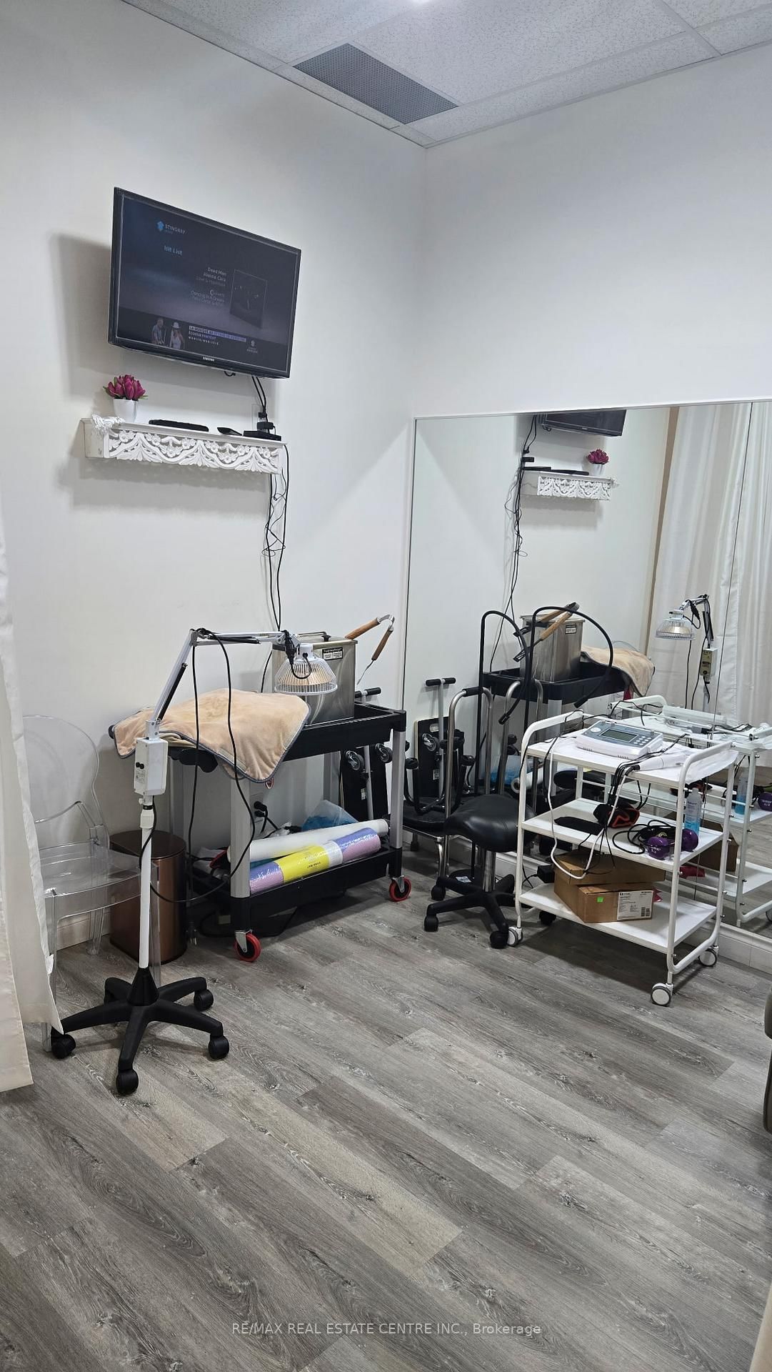 1 Queensgate Boulevard, Unit 5 - Photo 11