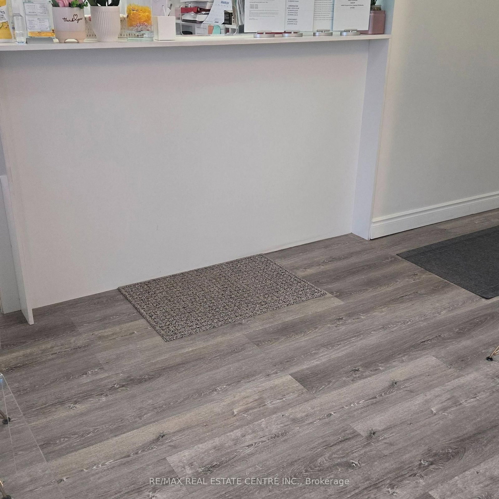 1 Queensgate Boulevard, Unit 5 - Photo 3