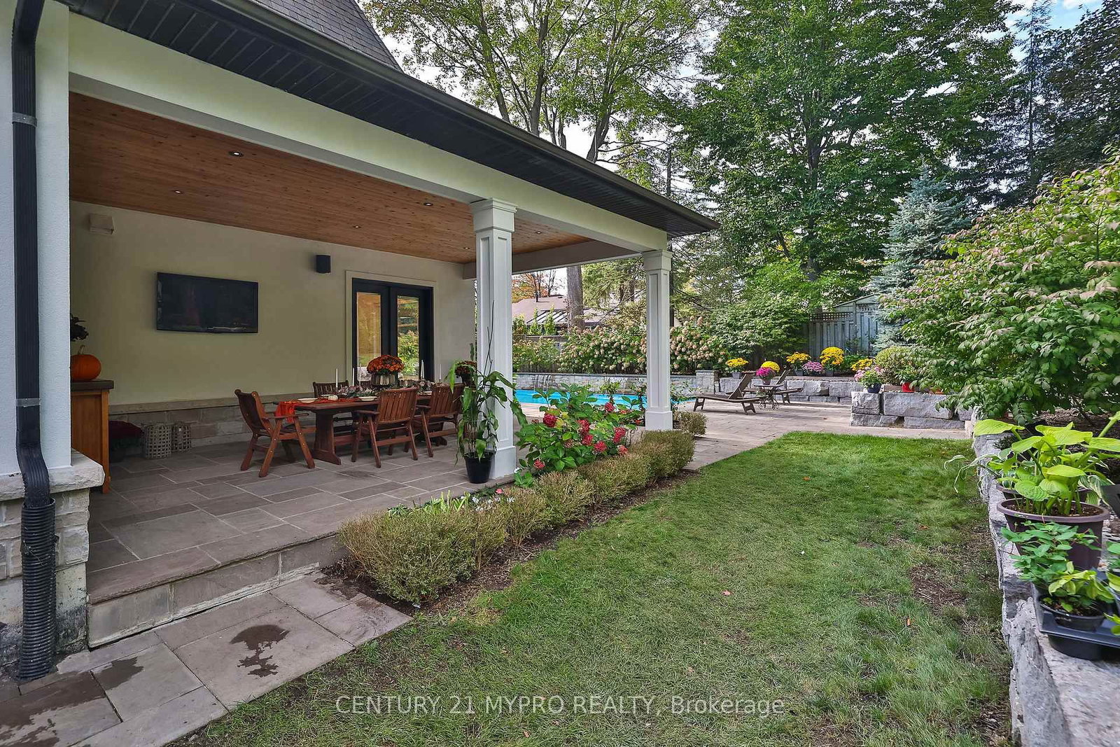 Detached House for sale at 1389 Weaver Avenue, Oakville, Ontario, L6J 2L6 - Morrison - MLS: W12915686