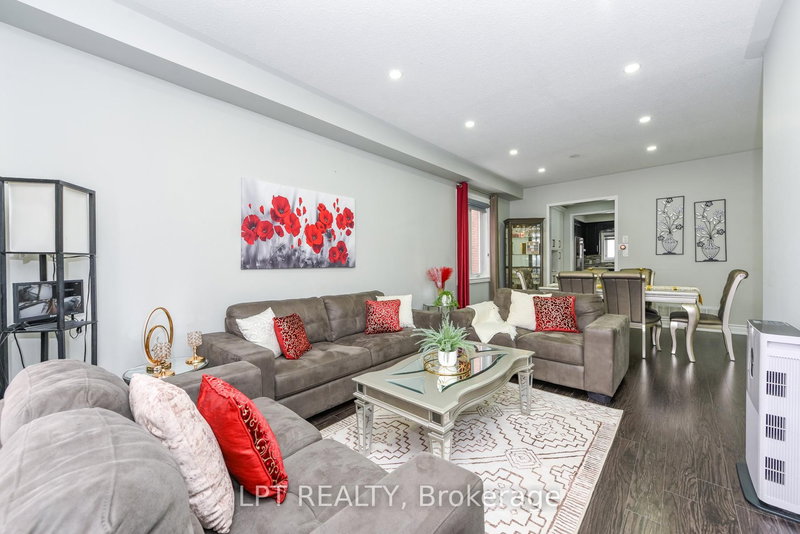 7 Chapparal Dr, Brampton, L6R 3C5 | Image 3