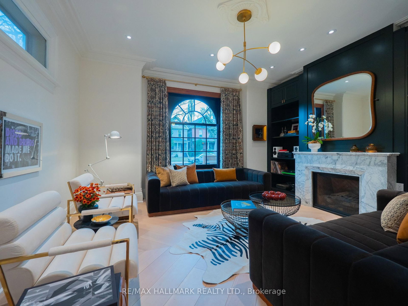 21 Simpson Avenue - Photo 4