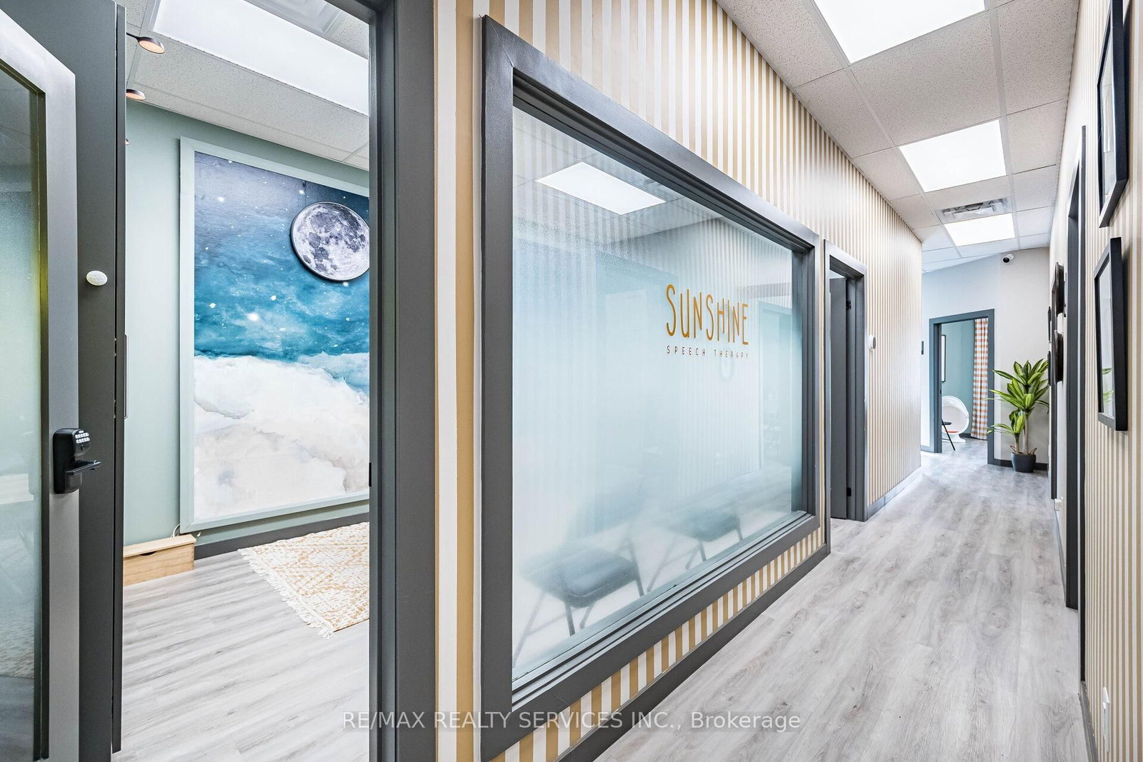 5006 South Service Road, Unit 3 - Photo 12