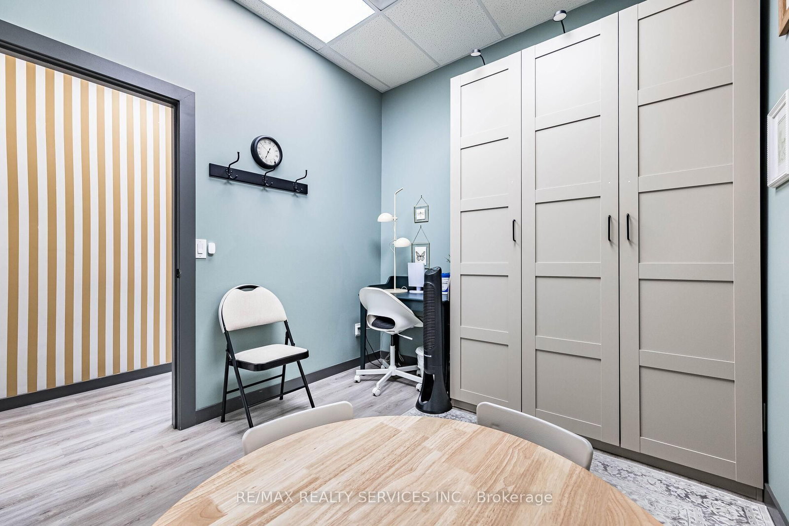 5006 South Service Road, Unit 3 - Photo 8