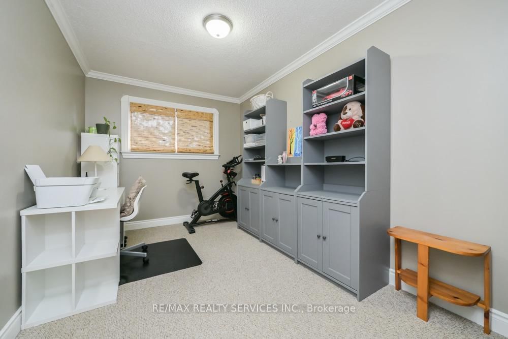 Townhouse for sale at 8 Collins Crescent, Brampton, Ontario, L6V 3M9 - Brampton North - MLS: W12916504