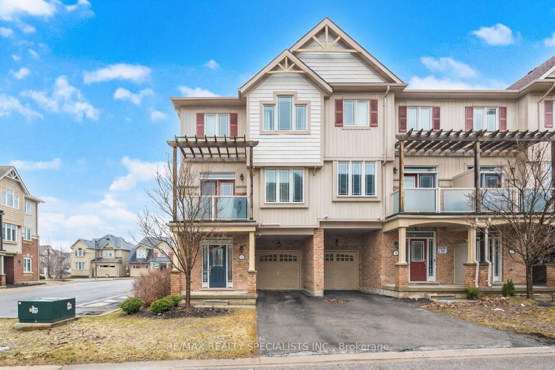 33 Birchfield Cres, Caledon, L7C 3P5 | Image 2