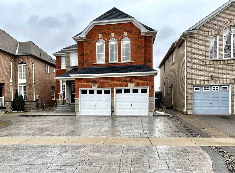 5218 Oscar Peterson Blvd, Mississauga, L5M 0E1 | Image 2