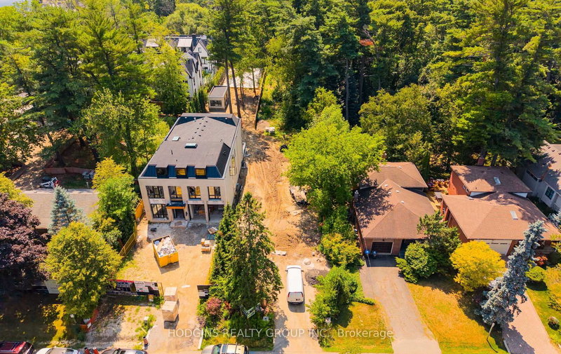 1168 Mona Rd, Mississauga, L5G 2Z7 | Image 3