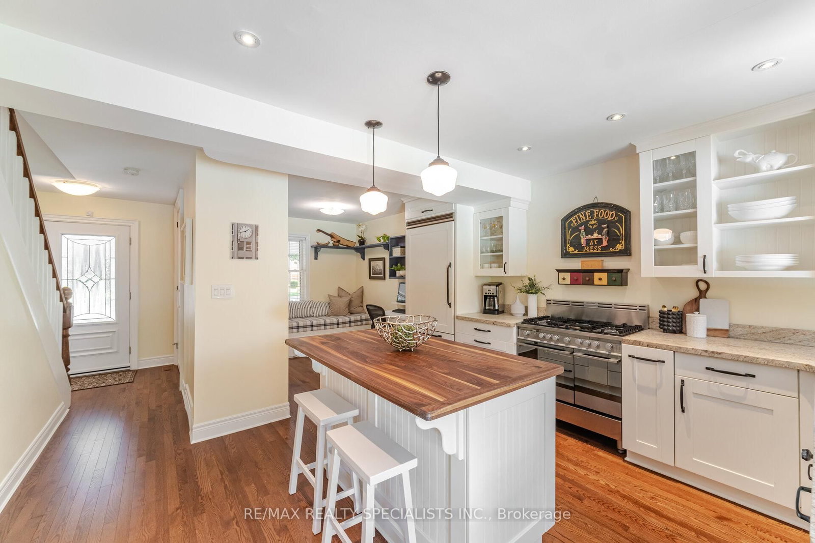 Detached House for sale at 457 Selsey Drive, Mississauga, Ontario, L5A 1B7 - Cooksville - MLS: W12917114