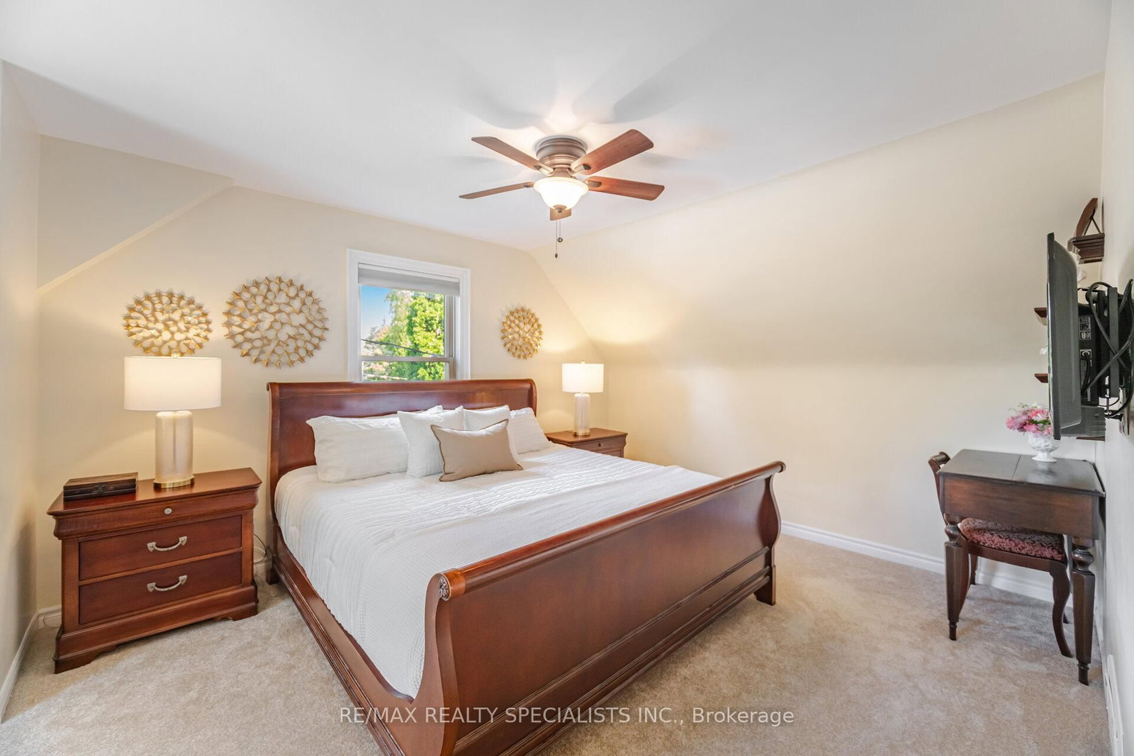 Detached House for sale at 457 Selsey Drive, Mississauga, Ontario, L5A 1B7 - Cooksville - MLS: W12917114