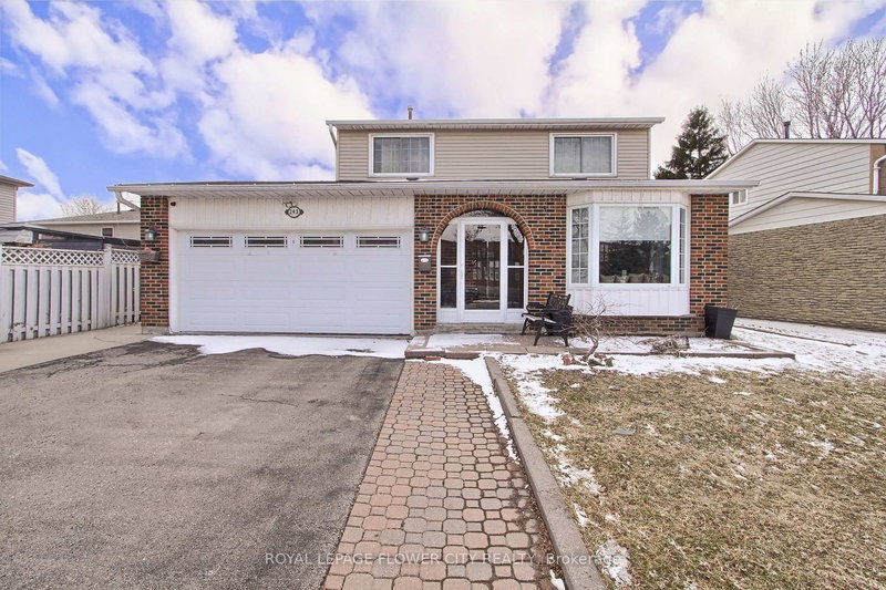 243 Centre St N, Brampton, L6V 2R3 | Image 2