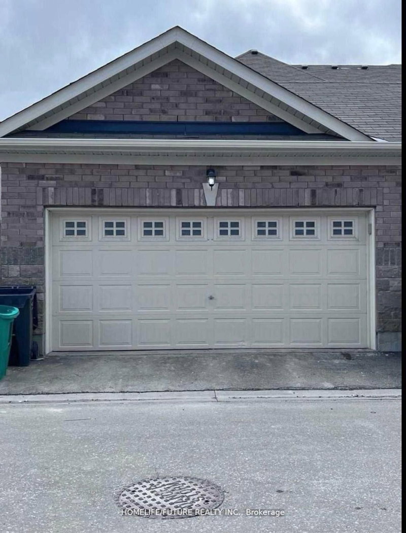 main & 2nd - 20 Ledger Point Cres, Brampton, L6R 3W3 | Image 2