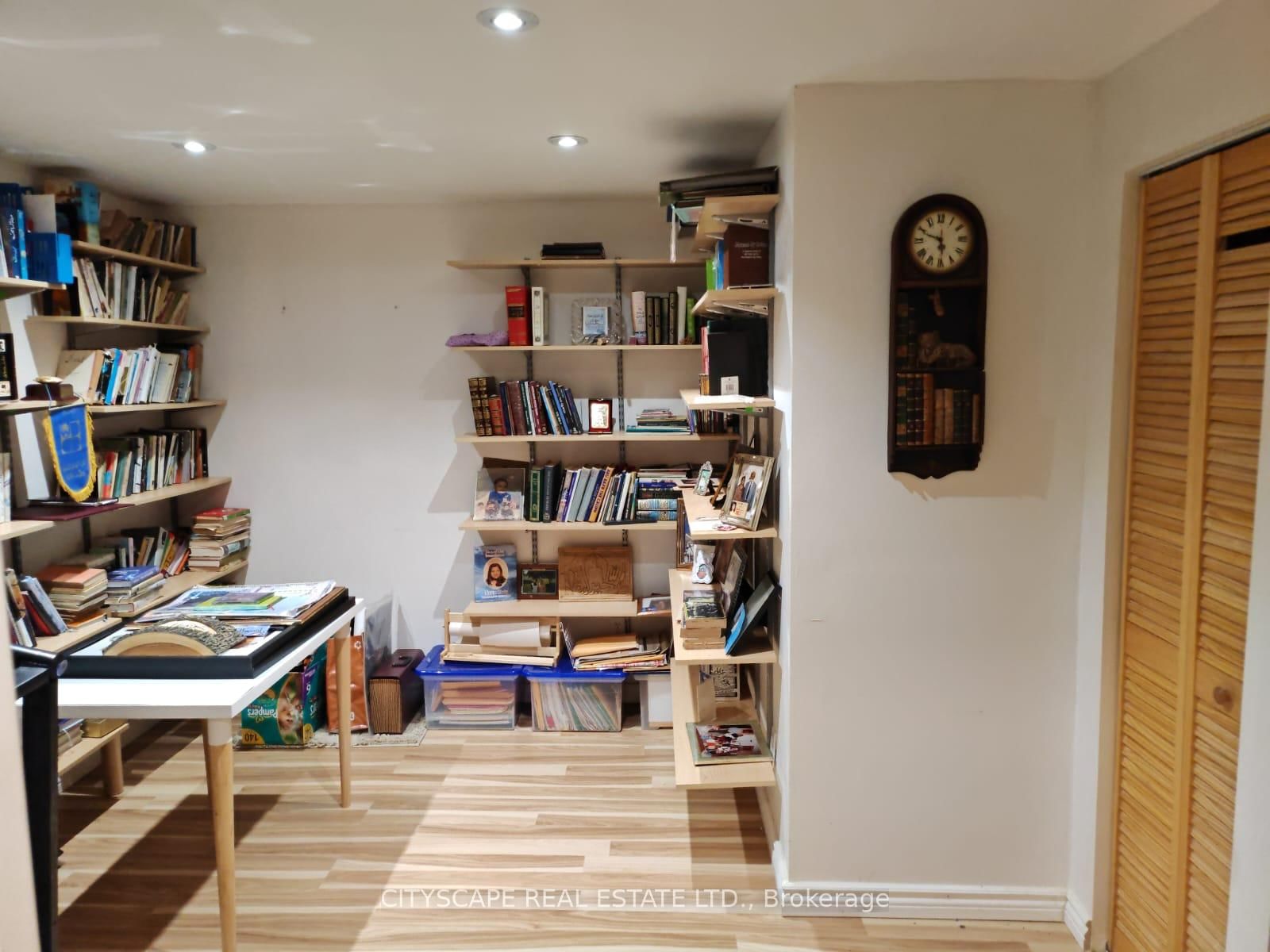 Semi-Detached House for sale at 1065 Clark Boulevard, Milton, Ontario, L9T 6Y1 - Beaty - MLS: W12917290