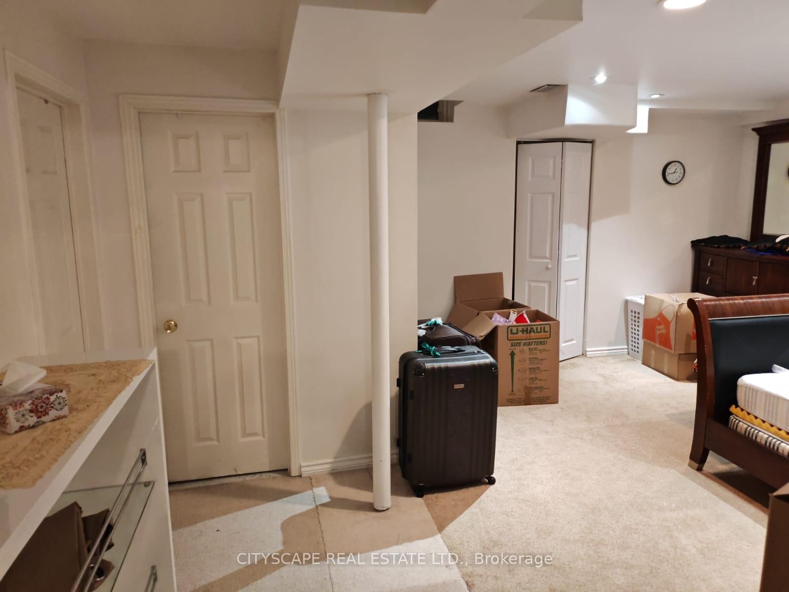 Semi-Detached House for sale at 1065 Clark Boulevard, Milton, Ontario, L9T 6Y1 - Beaty - MLS: W12917290