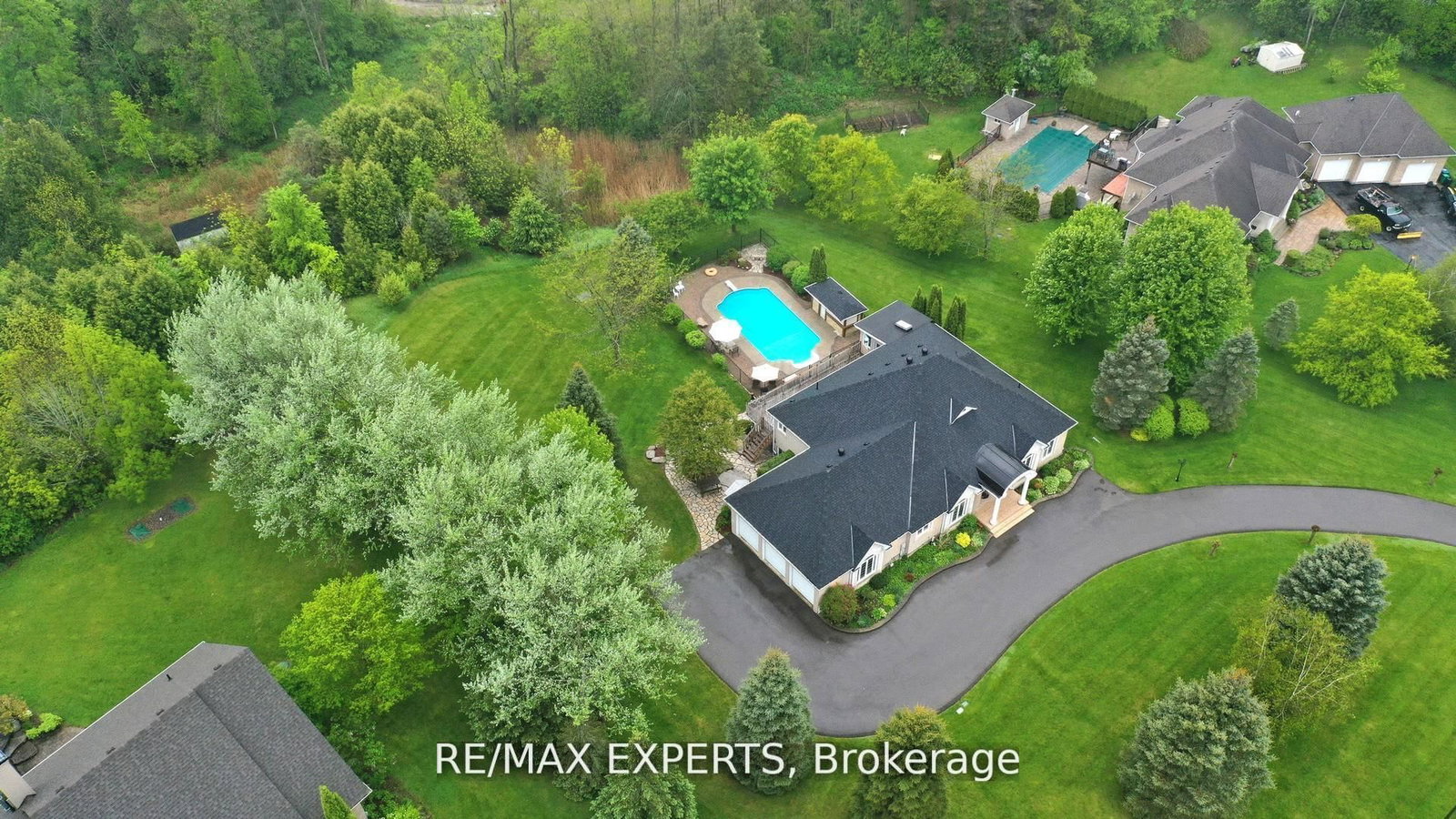 Detached House for sale at 6 Overlook Ridge, Caledon, Ontario, L7E 0C1 - Palgrave - MLS: W12917318