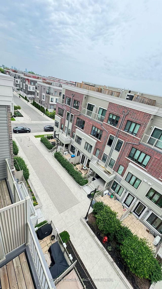 27 - 95 Eastwood Park Gardens