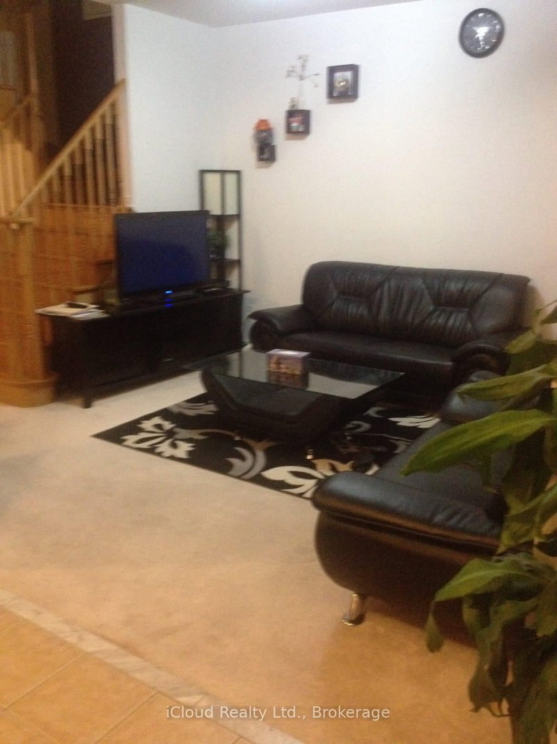 42 Flurry Circ, Brampton, L6X 0S8 | Image 3