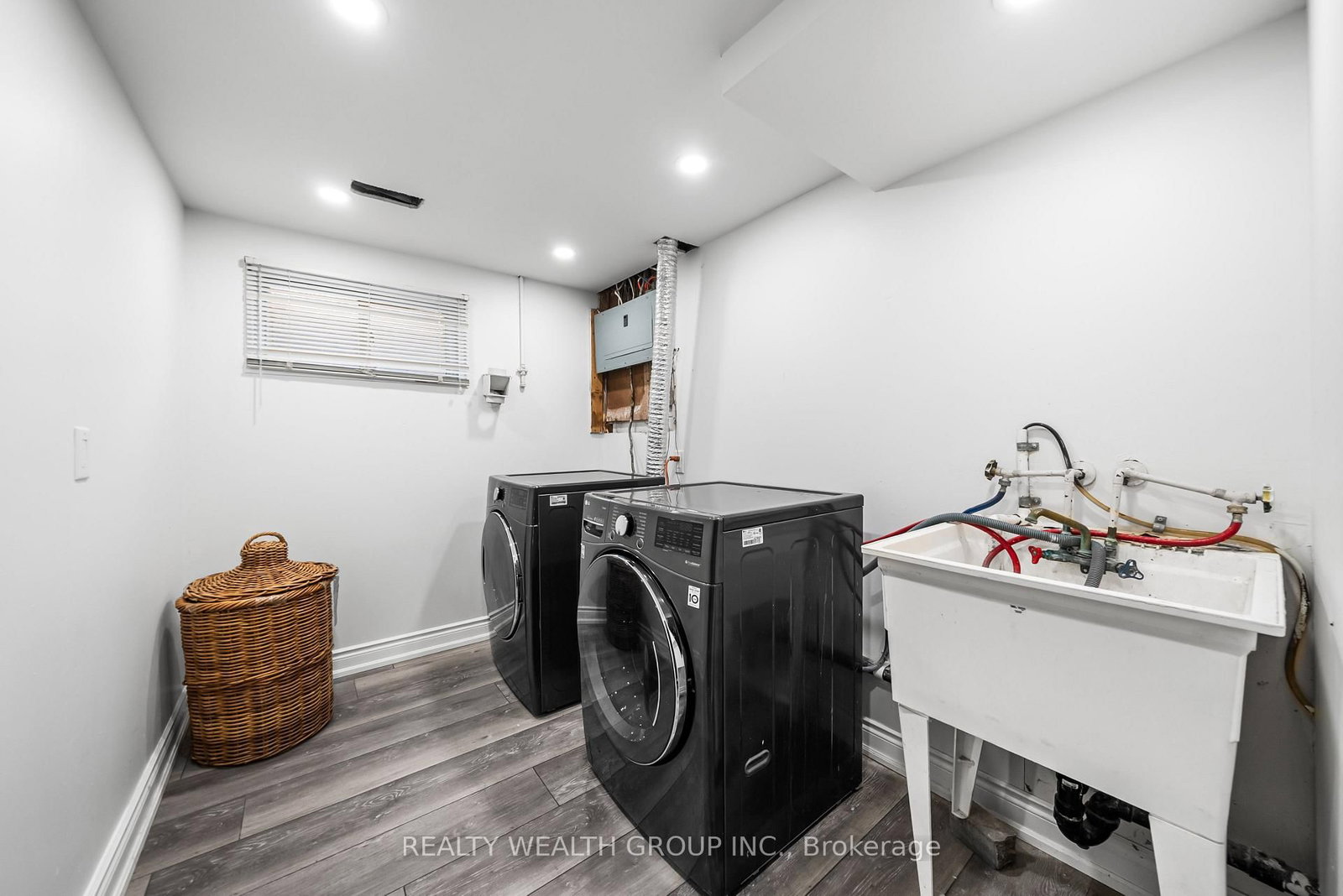 Townhouse for sale at 39-521 Timber Lane, Burlington, Ontario, L7L 4B1 - Appleby - MLS: W12917560