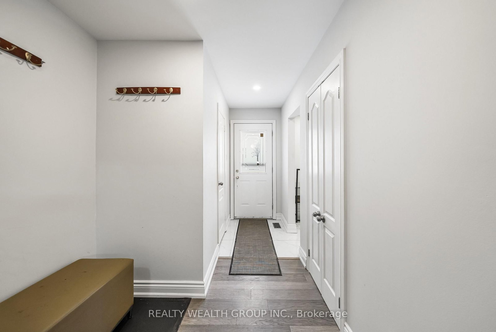 Townhouse for sale at 39-521 Timber Lane, Burlington, Ontario, L7L 4B1 - Appleby - MLS: W12917560