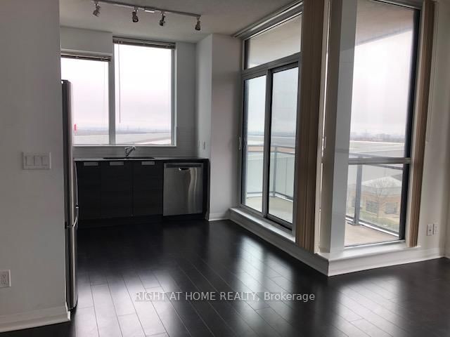 home for lease on 602-75 Eglinton Avenue W