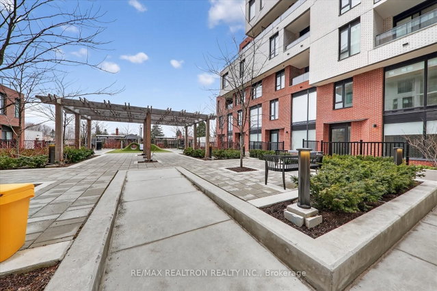 323 - 3100 Keele Street