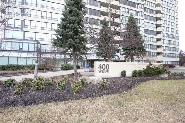 806 - 400 Webb Drive