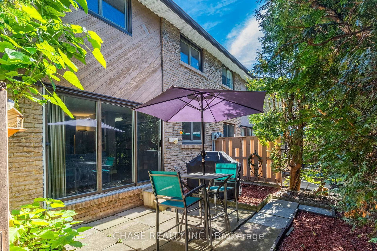 Townhouse for sale at 554 Pinedale Avenue, Burlington, Ontario, L7L 3W4 - Appleby - MLS: W12918284