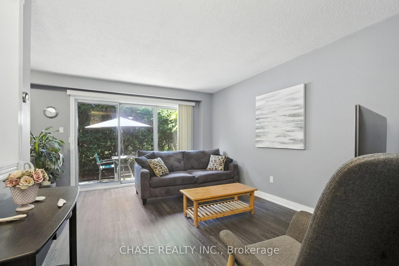 Townhouse for sale at 554 Pinedale Avenue, Burlington, Ontario, L7L 3W4 - Appleby - MLS: W12918284