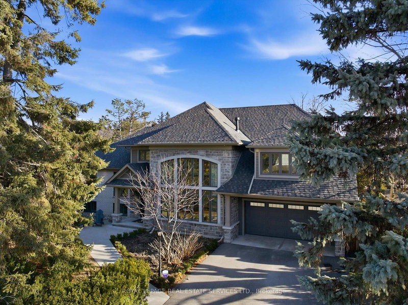 1601 Venetia Dr, Oakville, L6L 1K8 | Image 2