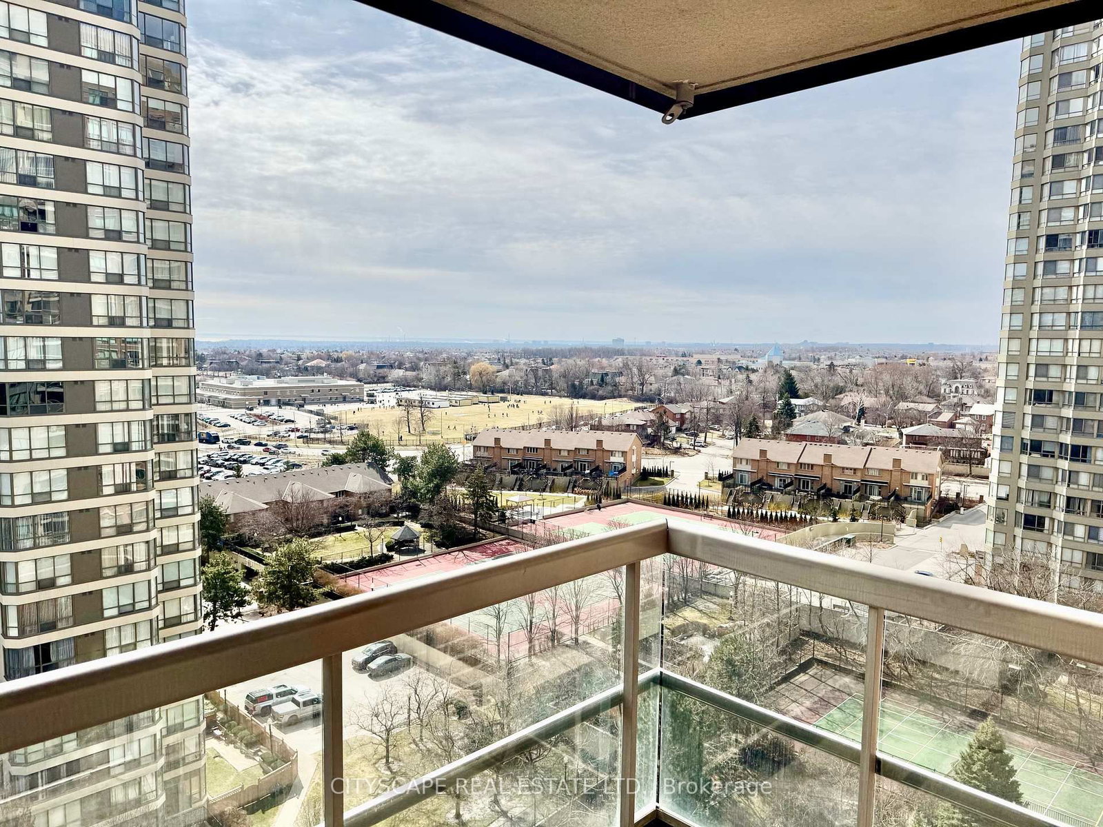 156 Enfield Mississauga,Ontario L5B 4L8 — Photo 14