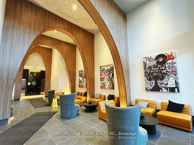 206 - 270 Dufferin Street