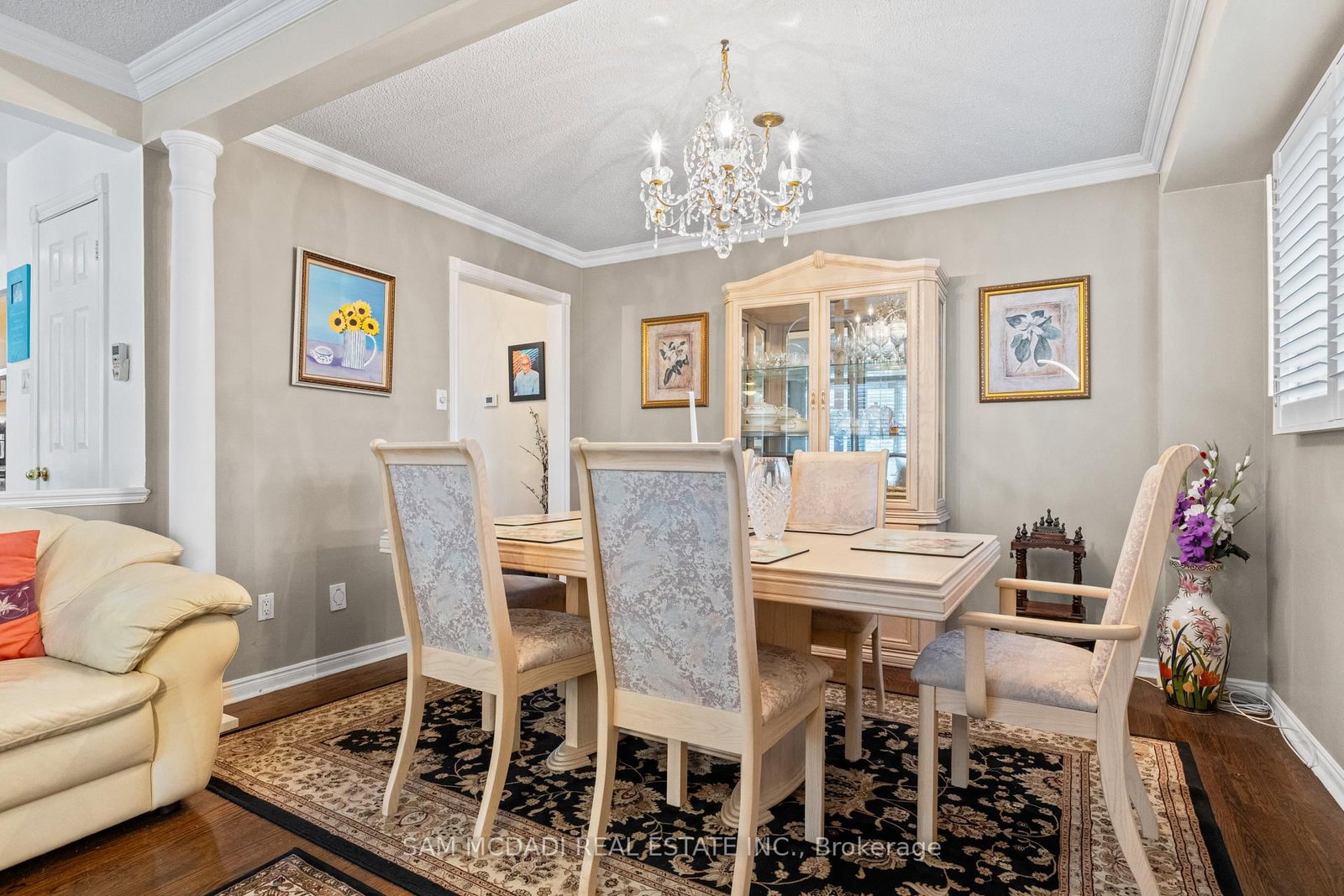 Detached House for sale at 1004 Queensbridge Drive, Mississauga, Ontario, L5C 3R1 - Creditview - MLS: W12919480