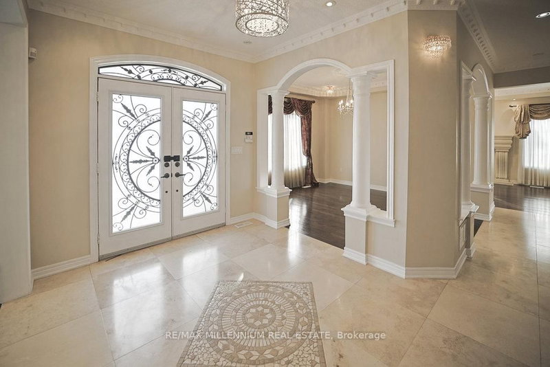 24 Prince Edward Blvd, Brampton, L6P 2N8 | Image 3