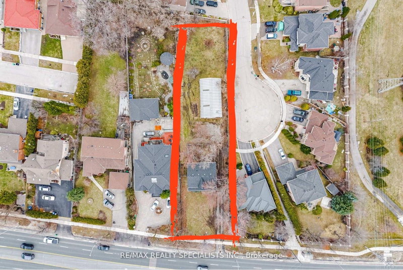 2131 Cawthra Rd, Mississauga, L5A 2W6 | Image 3