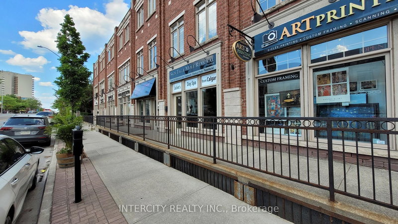 86 Lakeshore Rd W, Oakville, L6K 3A2 | Image 3