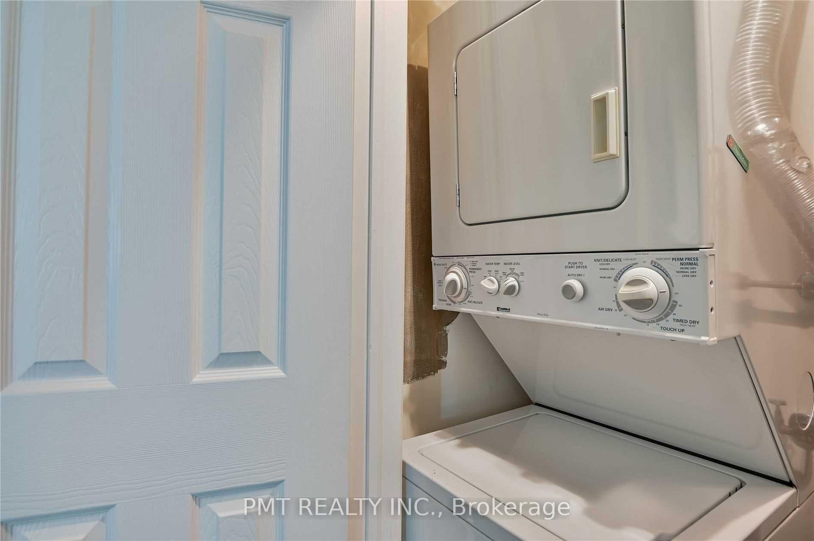 Condo for lease at 206-1370 Main Street, Milton, Ontario, L9T 7S8 - Dempsey - MLS: W12920408