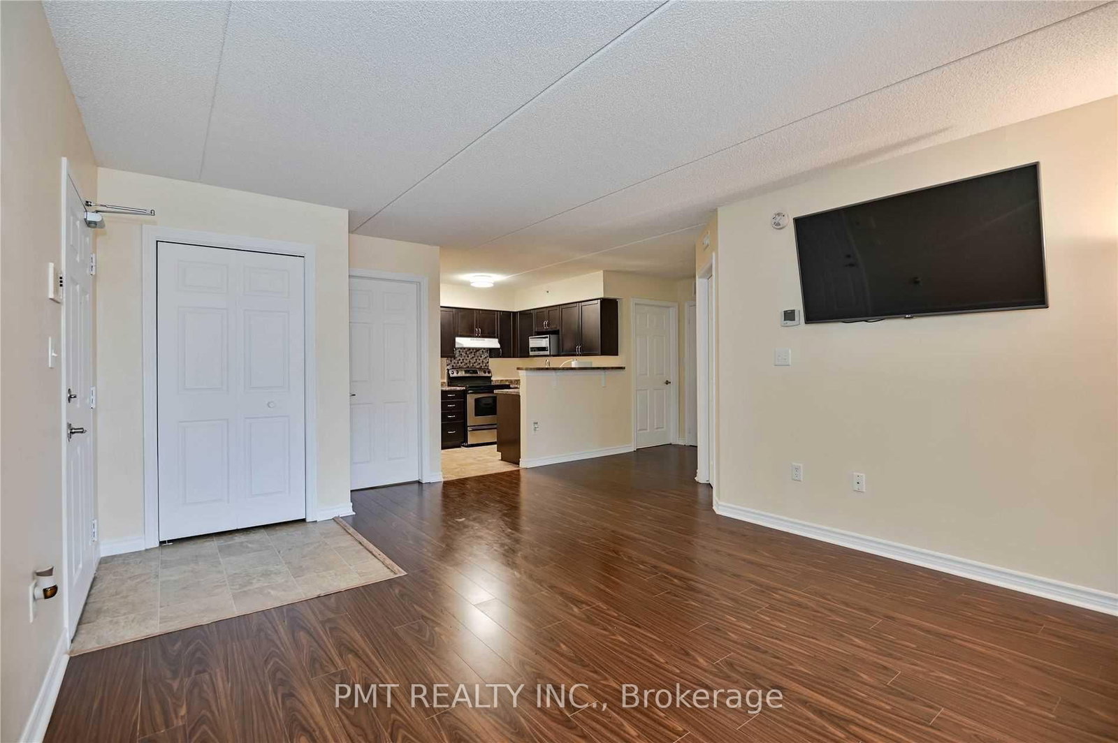 Condo for lease at 206-1370 Main Street, Milton, Ontario, L9T 7S8 - Dempsey - MLS: W12920408