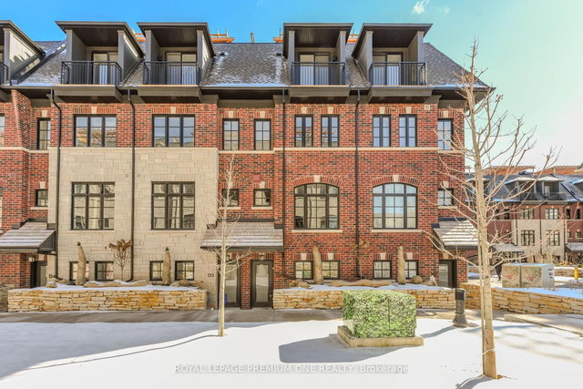 136 - 35 Lunar Crescent