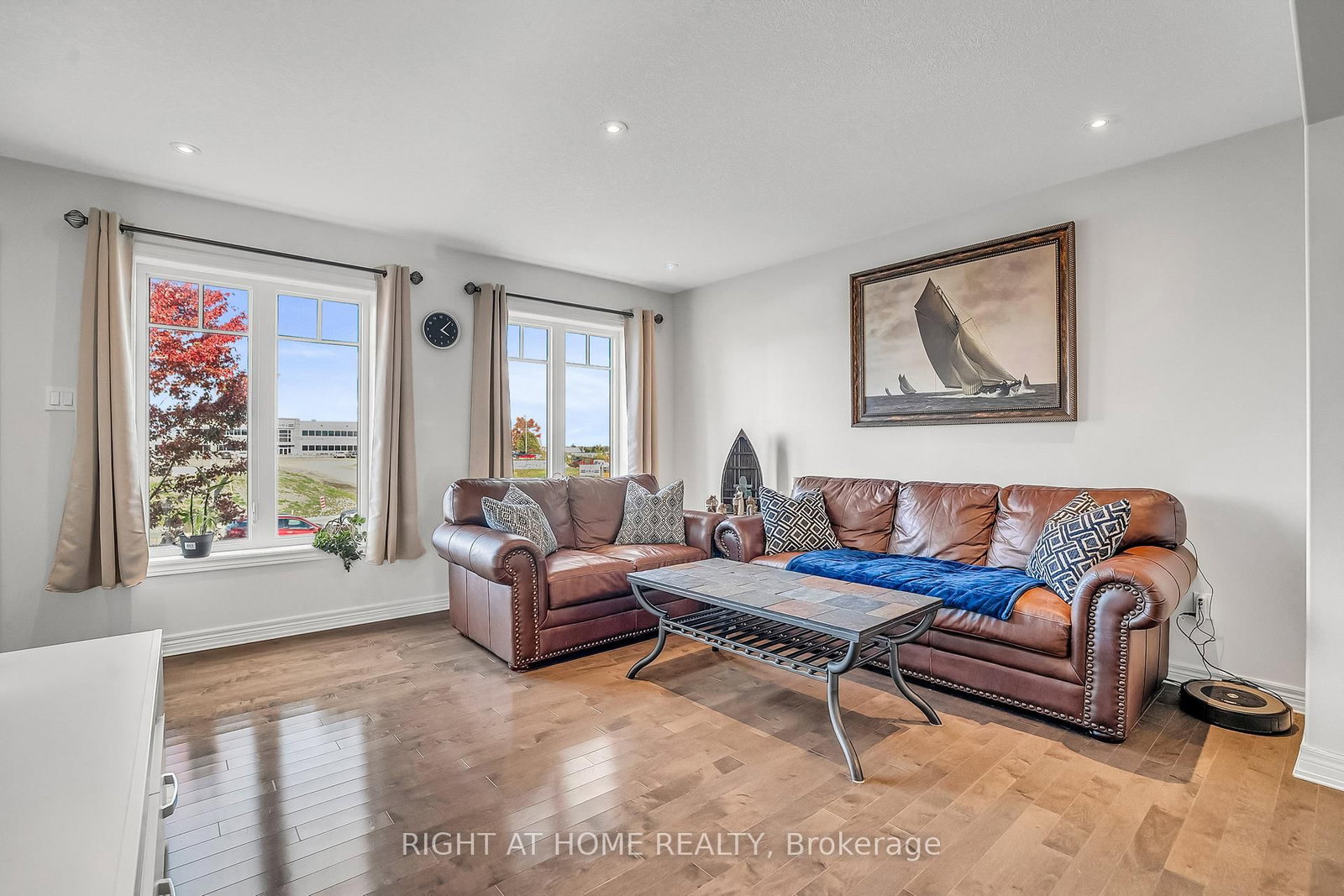 88 N Winterton Court • Orangeville, ON photo 8