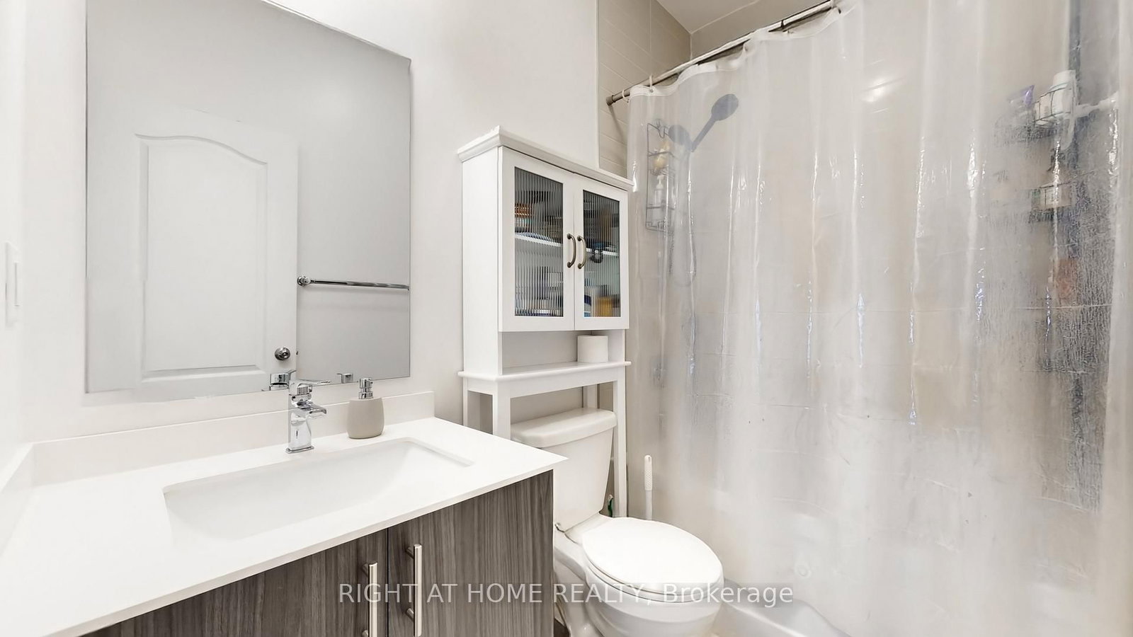 Townhouse for sale at 1423 Clarriage Court, Milton, Ontario, L9E 1J4 - Ford - MLS: W12920664