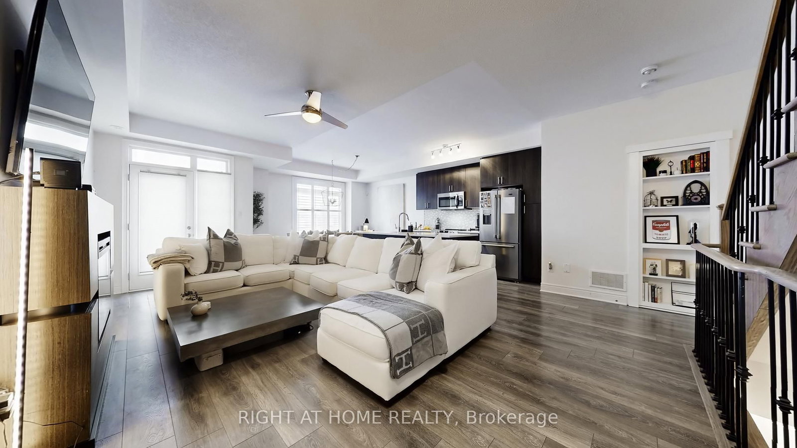 Townhouse for sale at 1423 Clarriage Court, Milton, Ontario, L9E 1J4 - Ford - MLS: W12920664