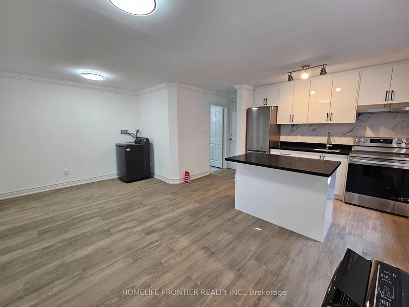201 - 2685 Eglinton Ave W, Toronto, M6M 1T8 | Image 2