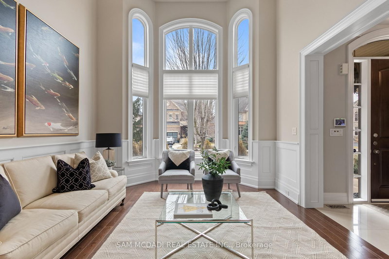 1857 Ivygate Crt, Mississauga, L5L 0A8 | Image 3