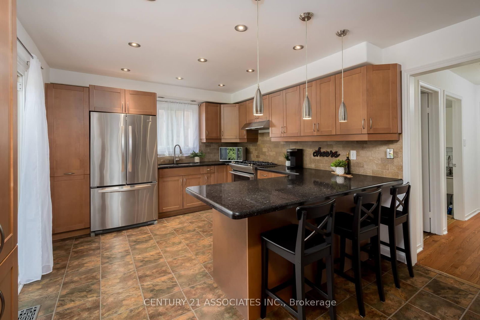 Detached House for sale at 1324 Quinpool Court, Mississauga, Ontario, L5C 4J3 - Creditview - MLS: W12920924