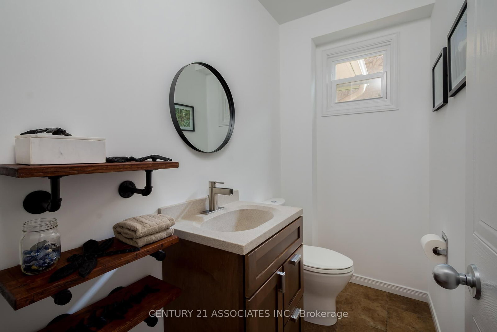 Detached House for sale at 1324 Quinpool Court, Mississauga, Ontario, L5C 4J3 - Creditview - MLS: W12920924