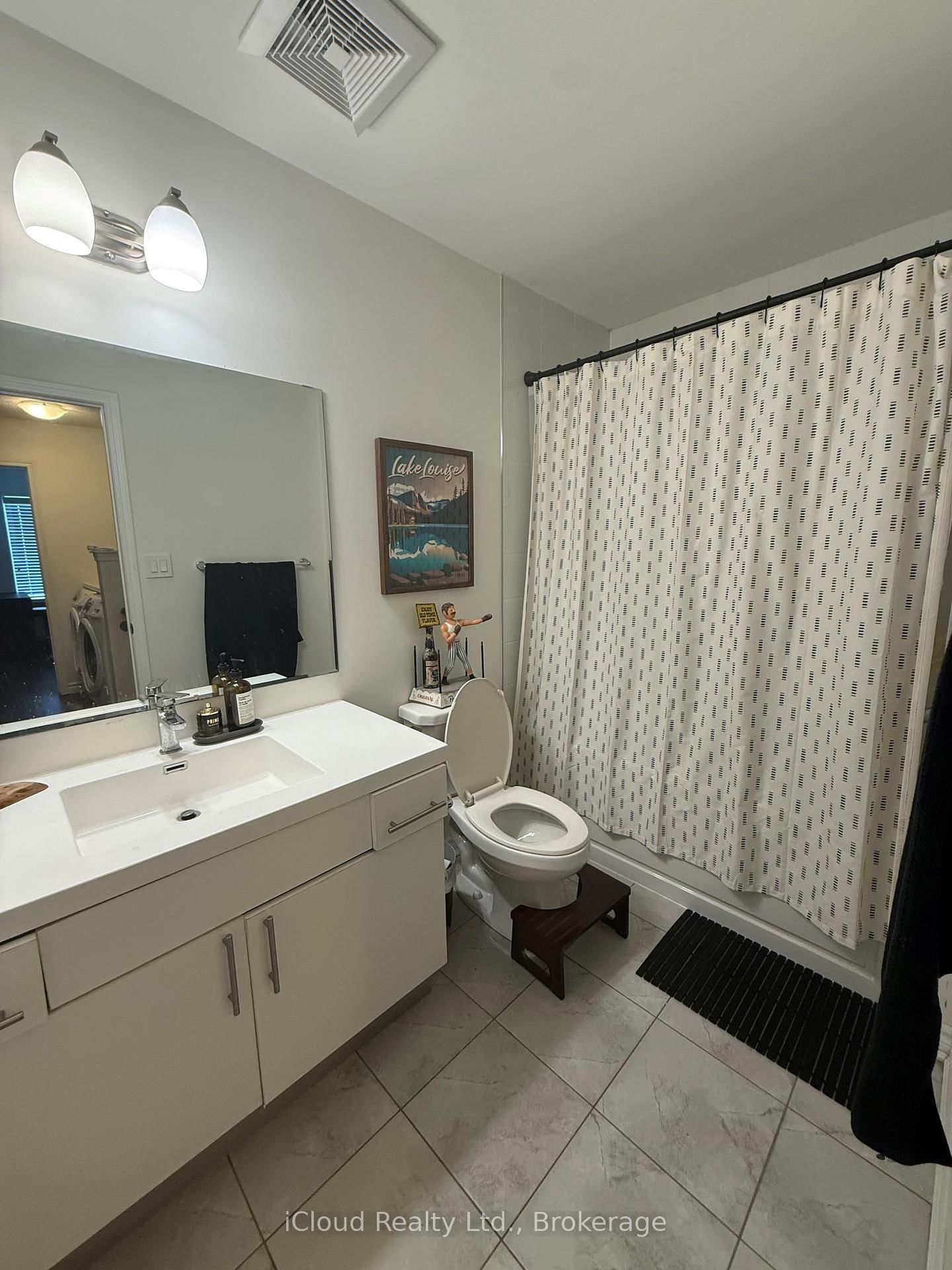 Townhouse for sale at 114 Frost Court, Milton, Ontario, L9E 1C9 - Ford - MLS: W12920926