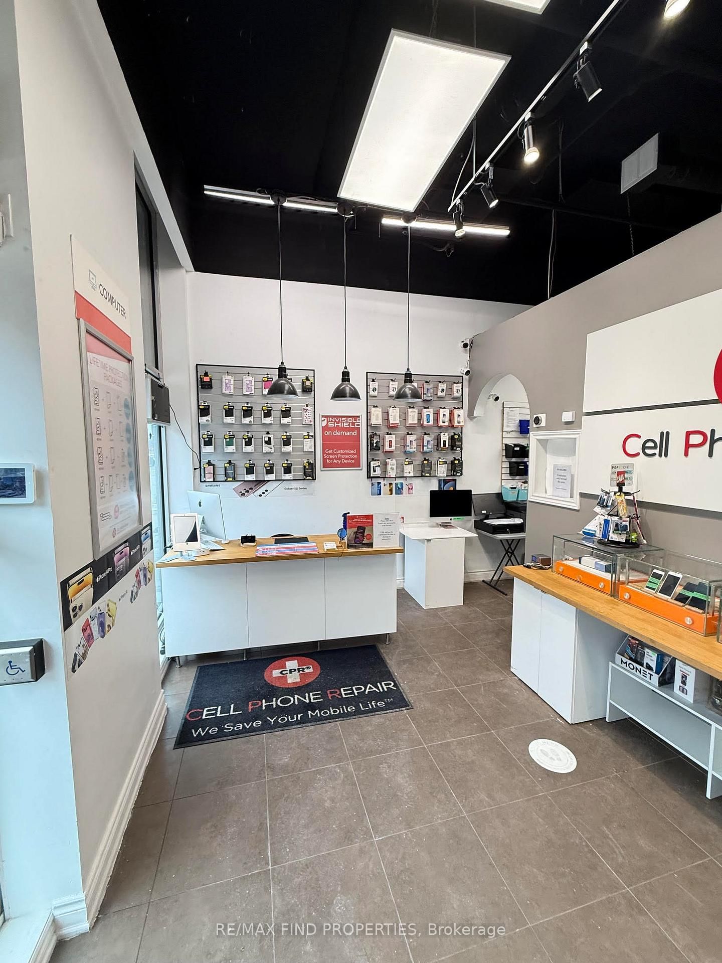 216 Oak Park Boulevard, Unit 115 - Photo 4