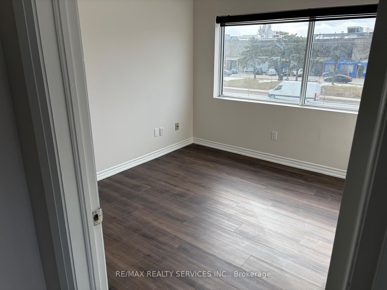 19 Woodbine Downs Boulevard, Unit 216 - Photo 5