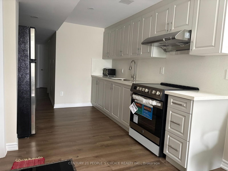 Bsmt - 11 Portrush Tr, Brampton, L6X 0R4 | Image 3