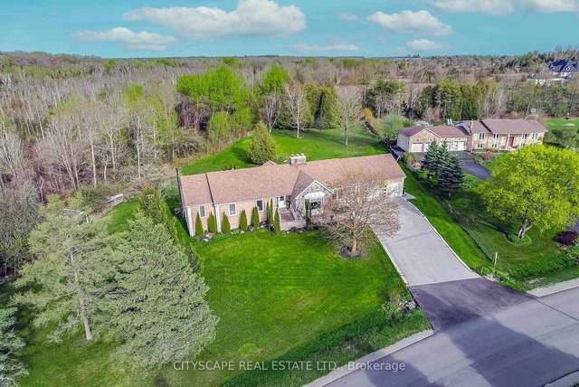 7 McConachie Crescent