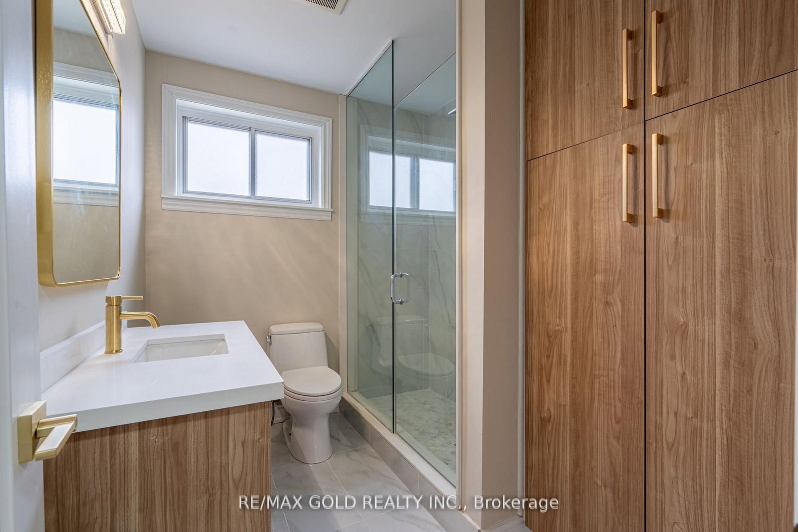 Detached House for sale at 15 Athlone Avenue, Brampton, Ontario, L6T 2N5 - Avondale - MLS: W12921338